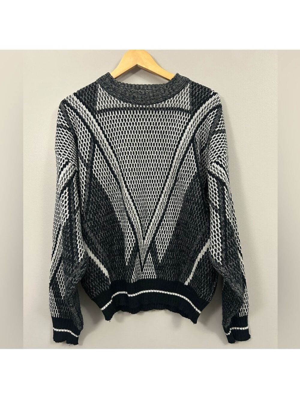 Barnaby Vintage 90’s Black and White Geometric Crewneck Sweater XL